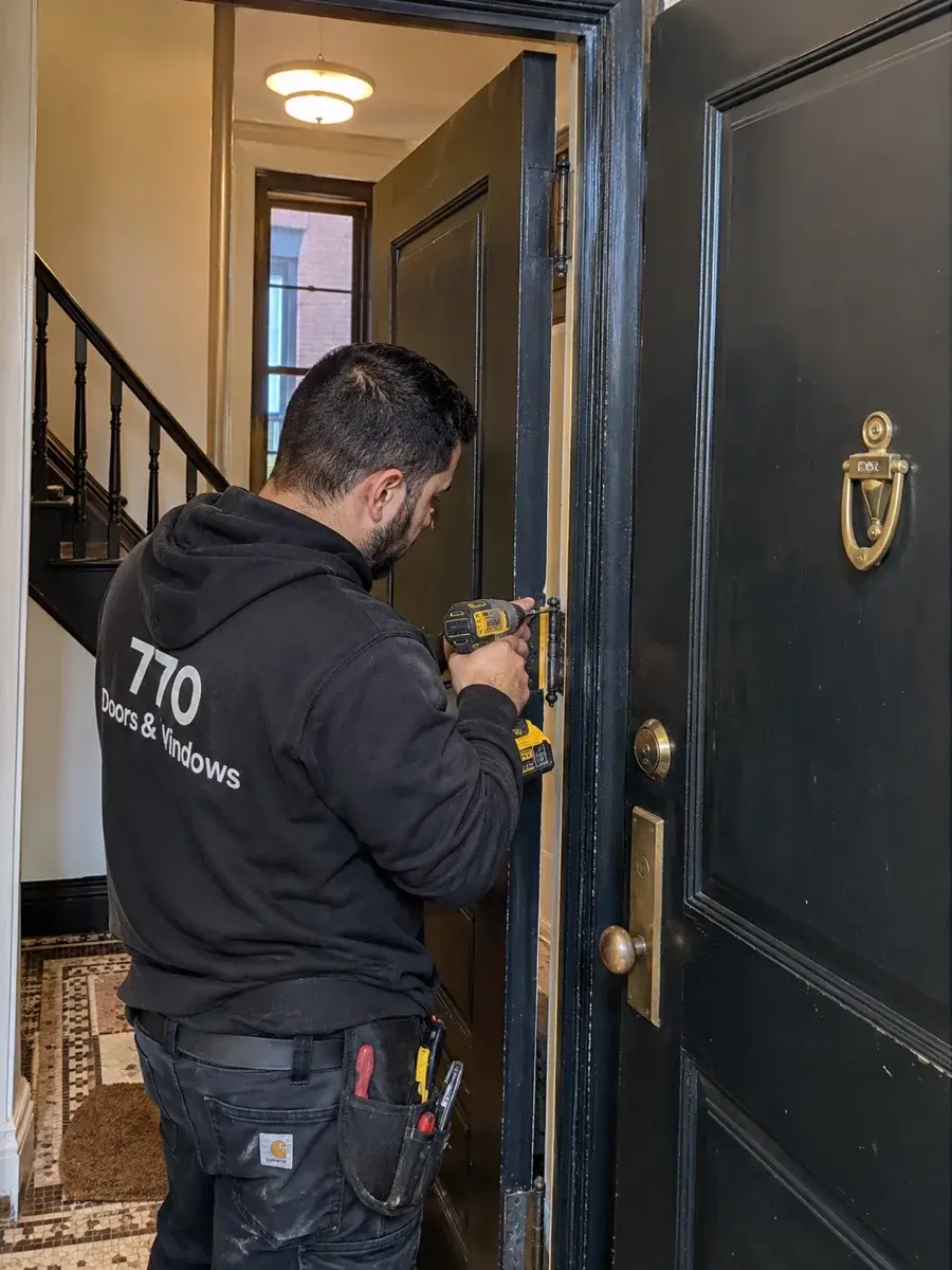Illustration of residential entrance door hinge service