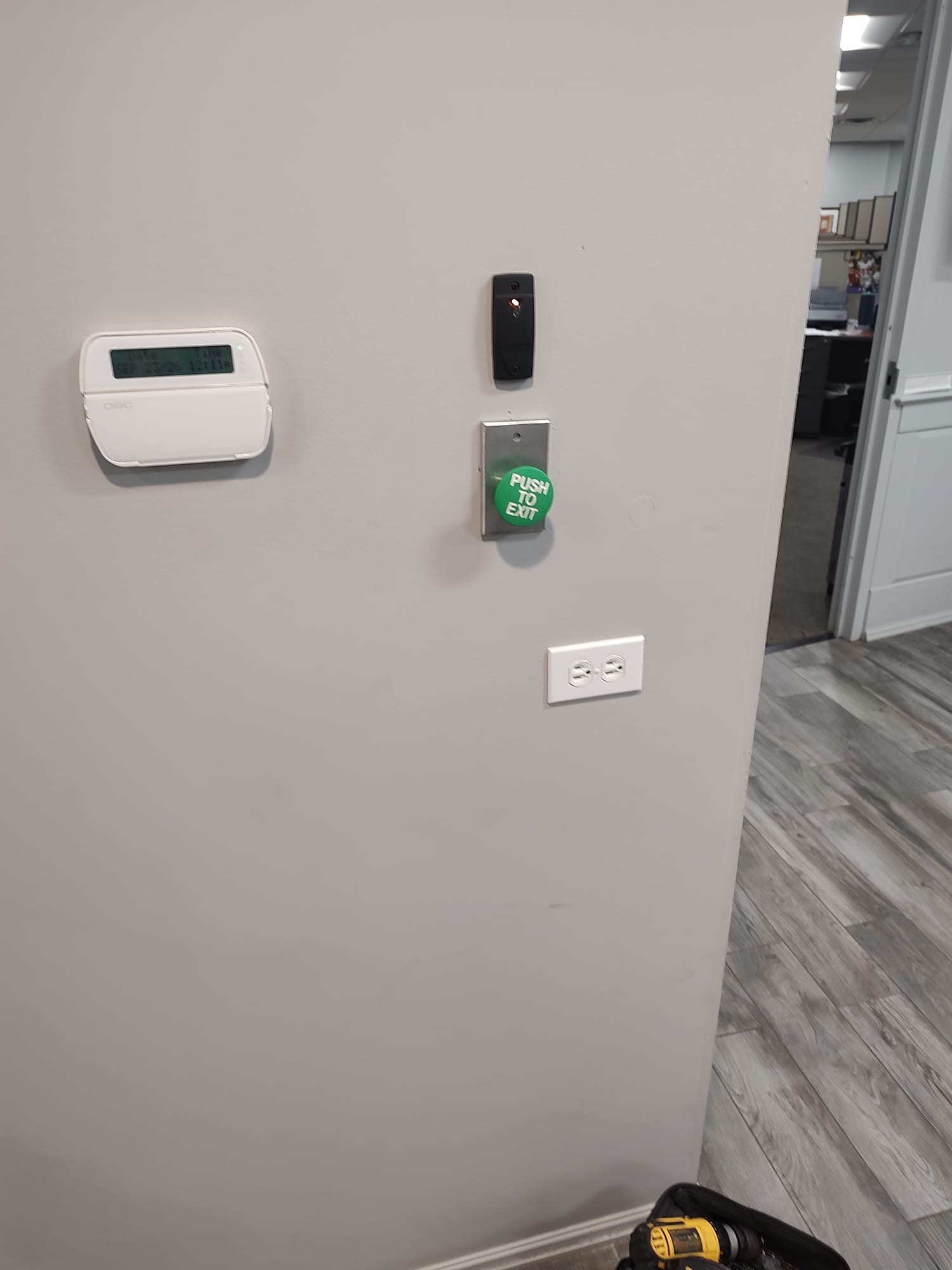 Magnetic lock replacement photo 1 in Long Island, NY 11797